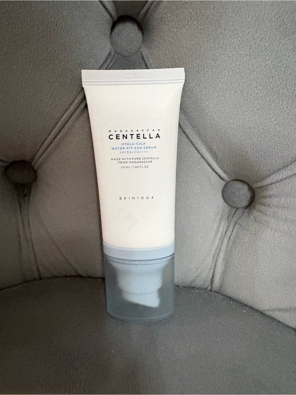 SKIN1004 Madagascar Centella Hyalu-Cica Water-Fit Sun Serum SPF 50 50 ml NIB